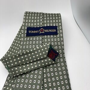 Tommy Hilfiger Neck Tie Mens‎ 100% Silk Green Squares Geometric Made In USA